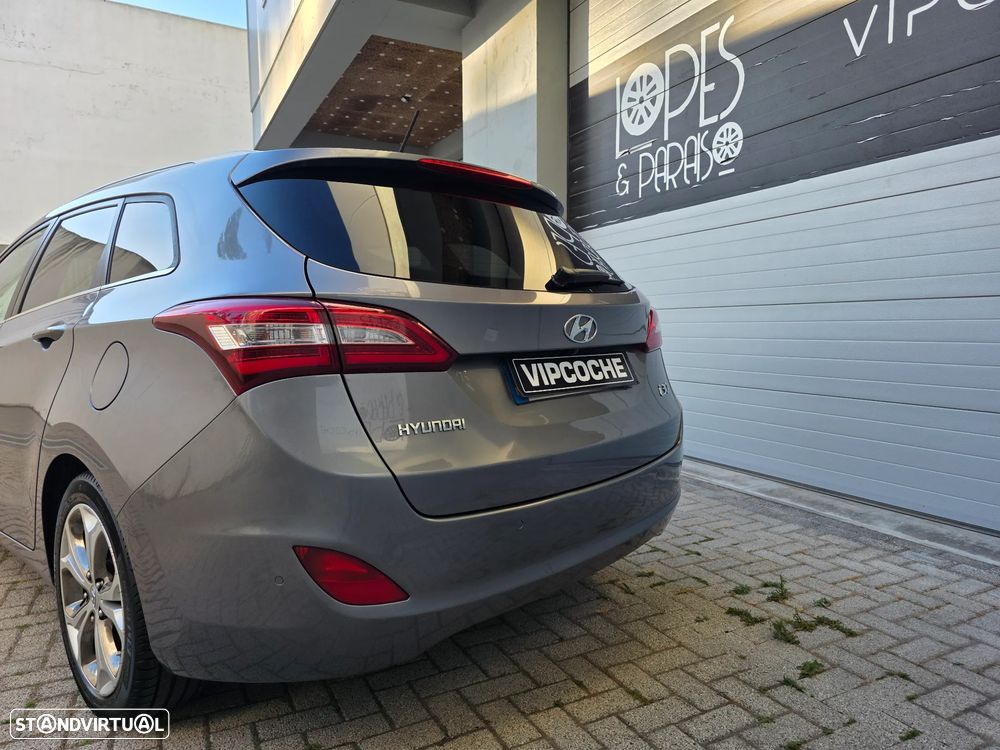 Hyundai i30 SW 1.6 CRDi Style J17 - 29