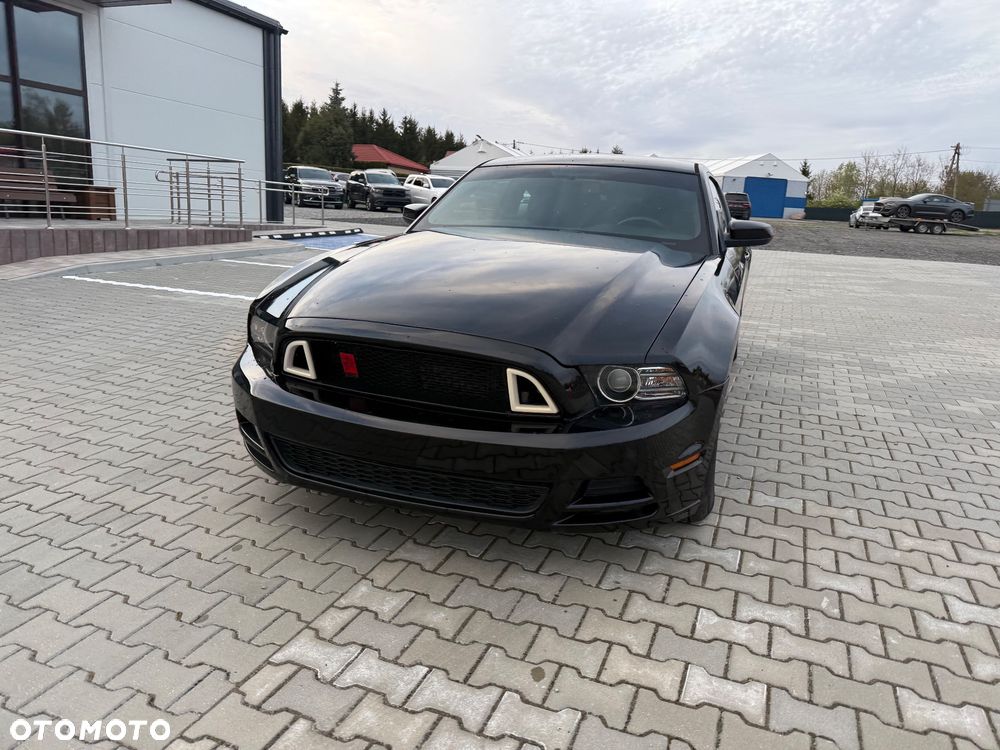 Ford Mustang 3.7 V6 Premium - 12