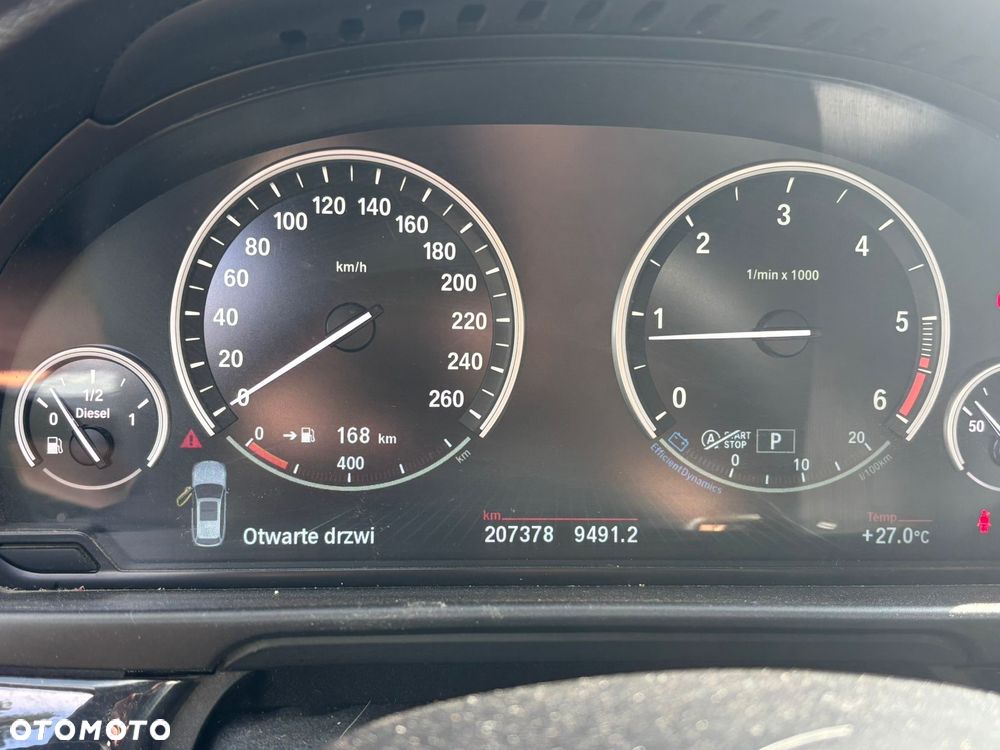 BMW Seria 5 ver-518d-luxury-line - 10