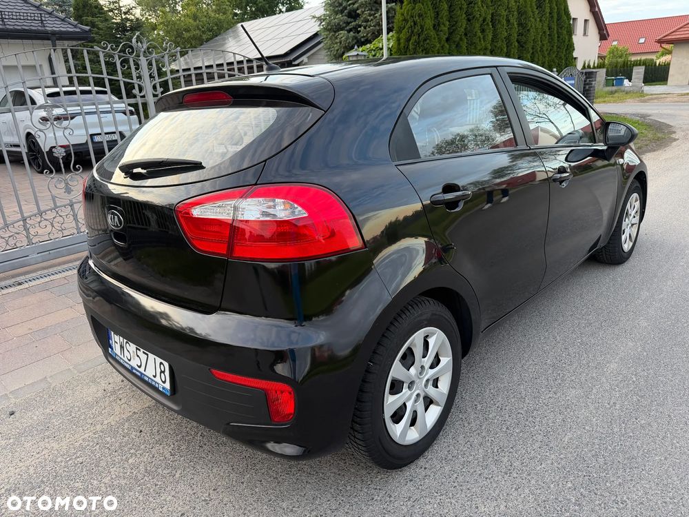 Kia Rio - 5