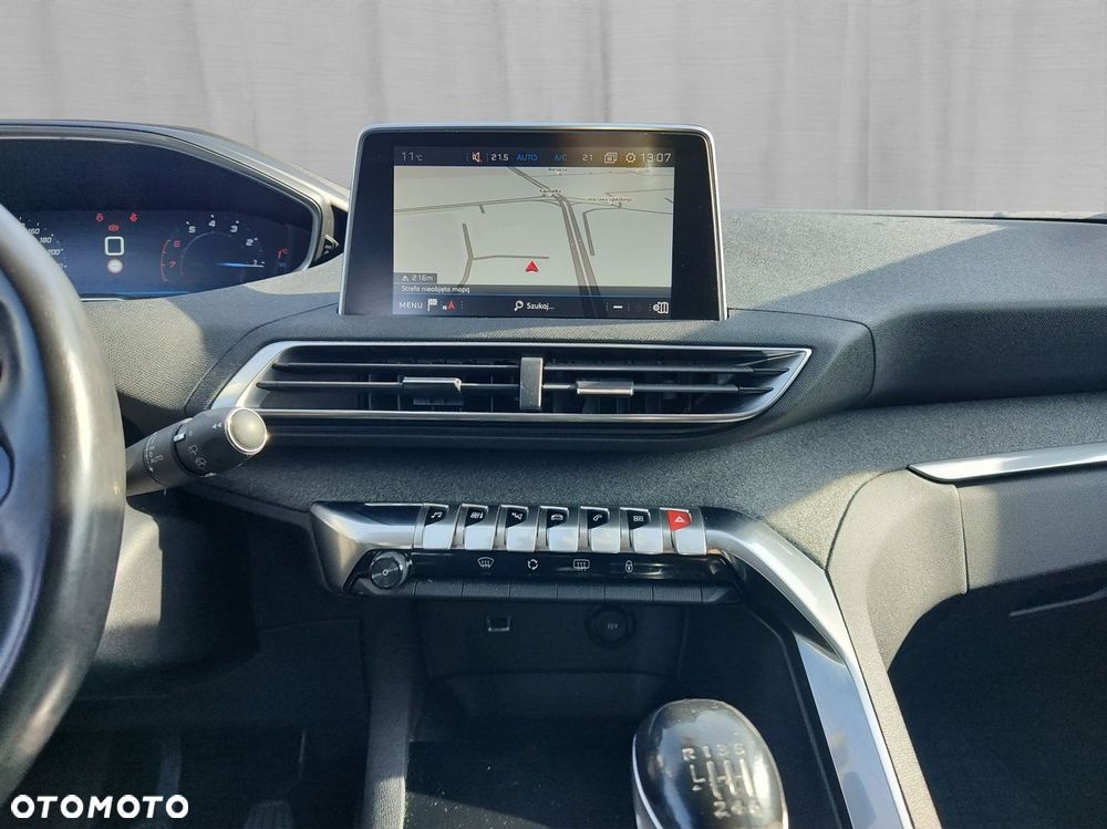 Peugeot 3008 1.2 PureTech Allure - 11