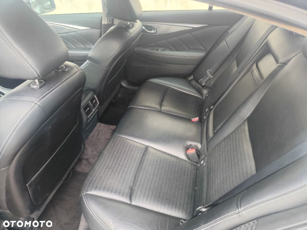 Infiniti Q50 Hybrid AWD Premium - 6