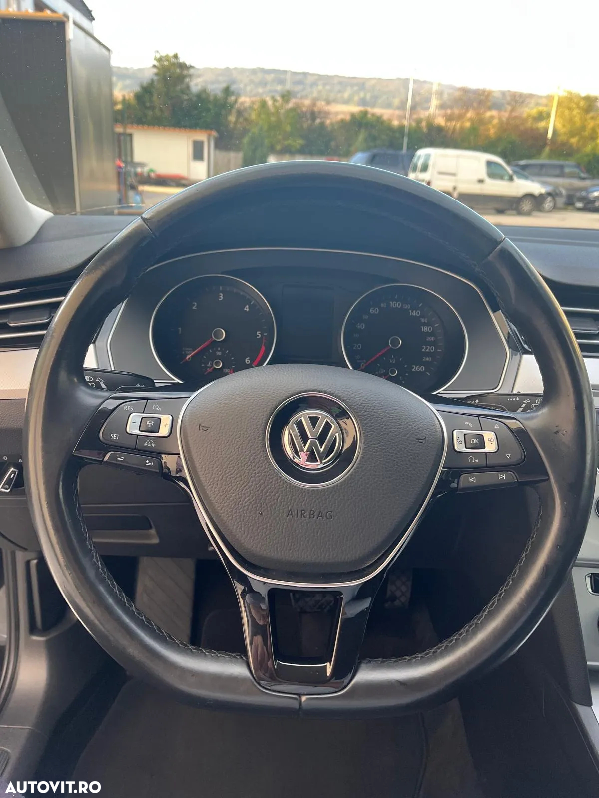 Volkswagen Passat Variant 2.0 TDI DSG (BlueMotion Technology) Trendline - 6