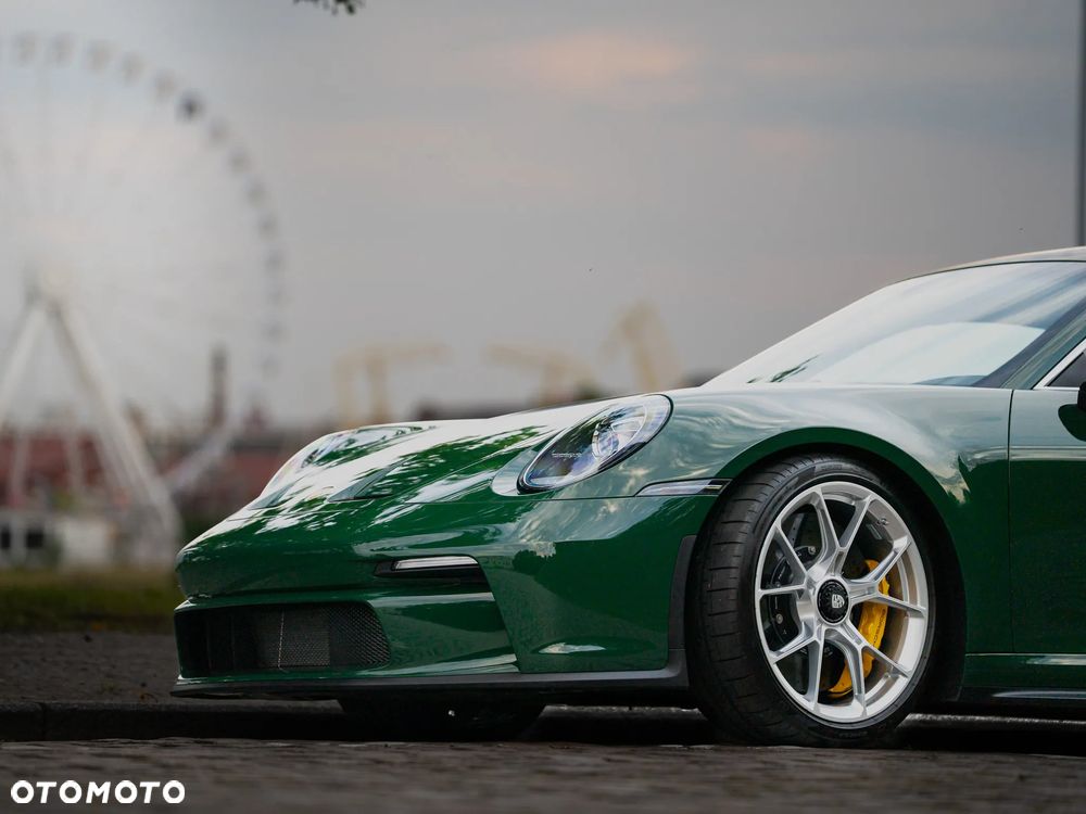 Porsche 911 GT3 Touring - 7