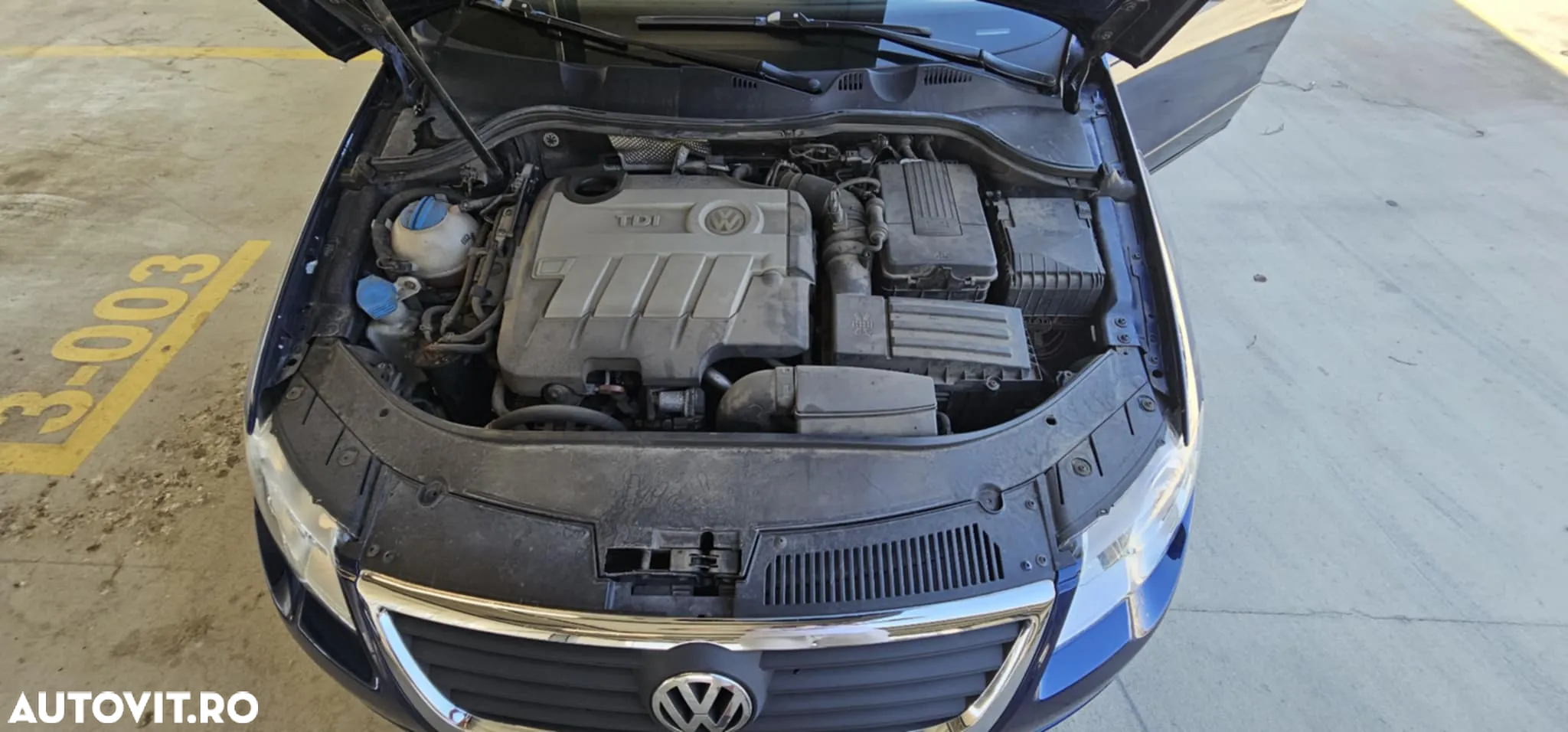 Volkswagen Passat 2.0TDI Comfortline DPF Bluemotion Technology - 29