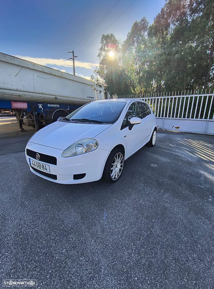 Fiat Grande Punto - 4