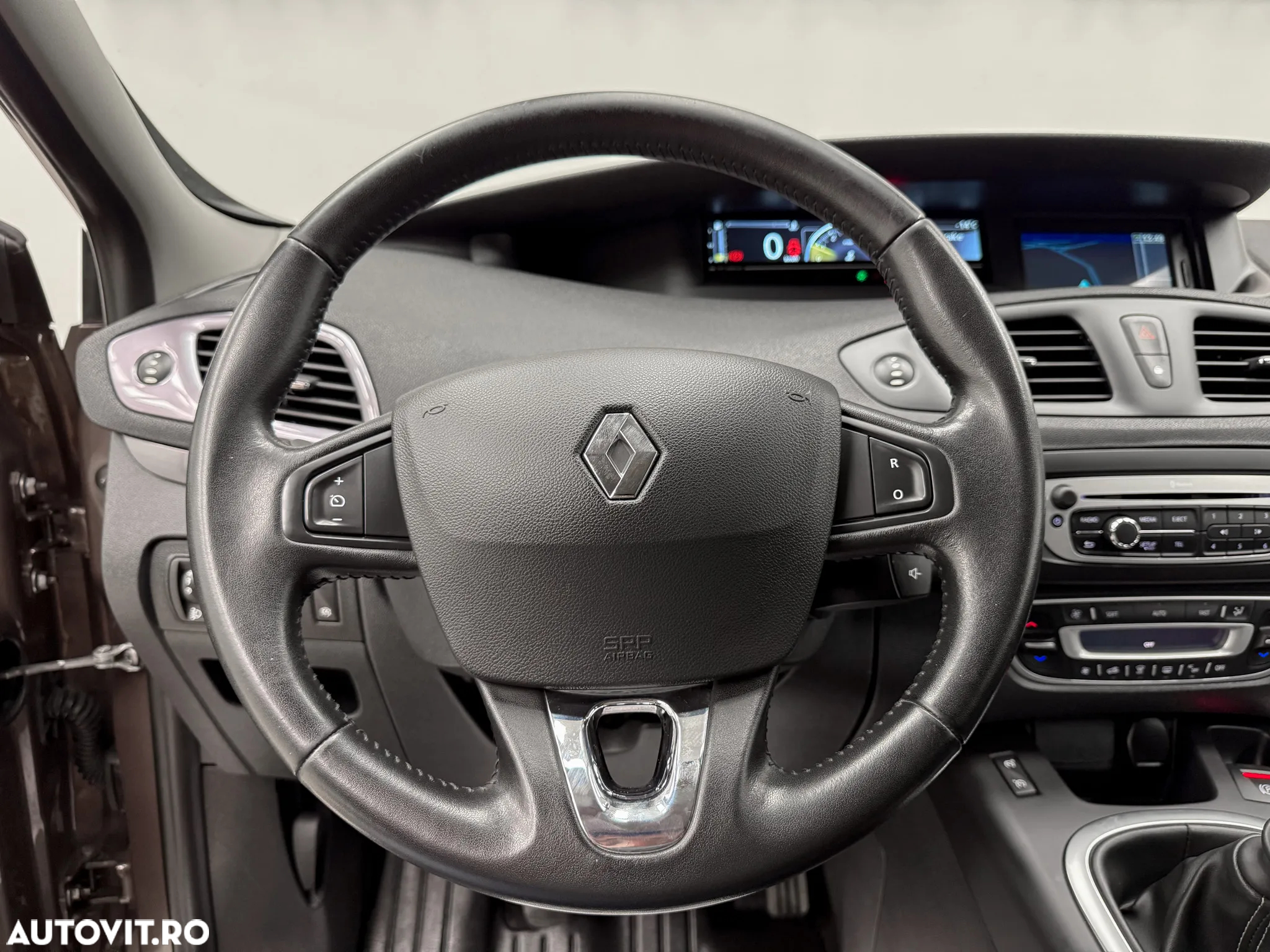Renault Grand Scenic dCi 110 LIMITED - 24