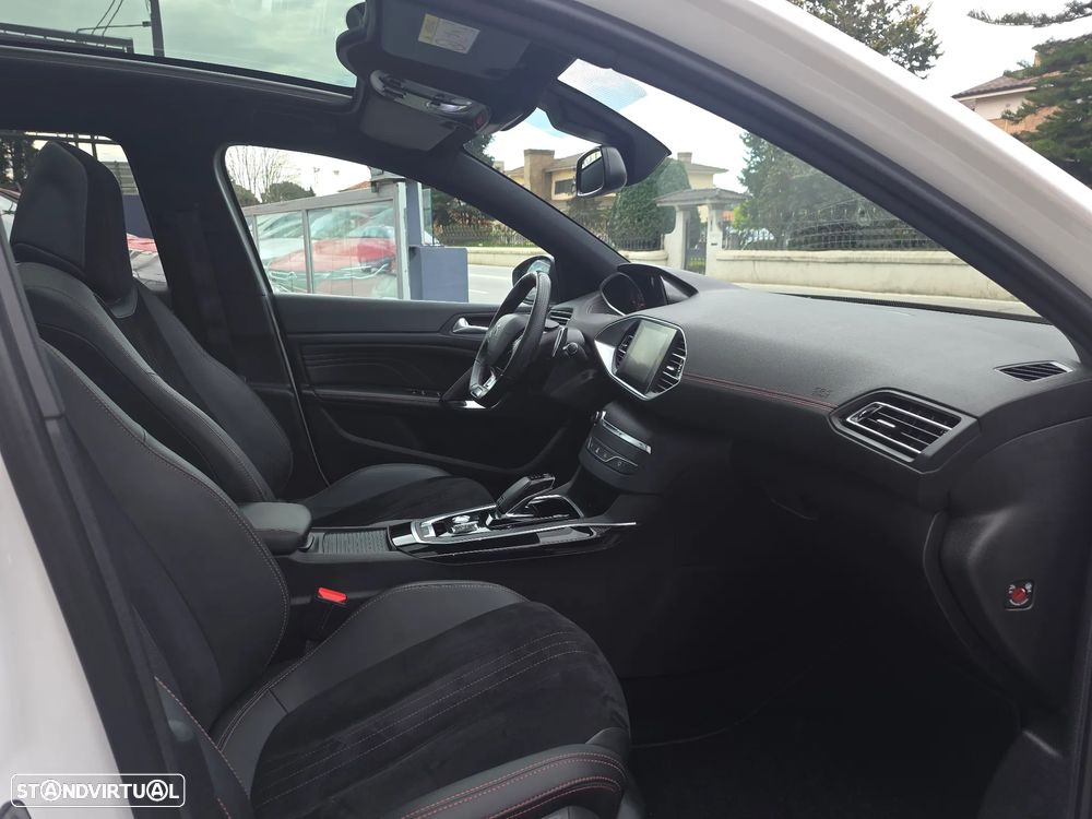 Peugeot 308 SW BlueHDi 130 EAT8 Stop & Start GT Pack - 42