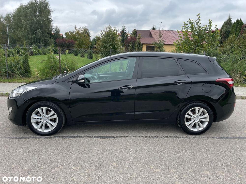 Hyundai i30 Kombi 1.6 CRDI Style - 25
