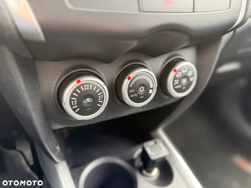 Mitsubishi ASX 1.6 ARCTIC - 15