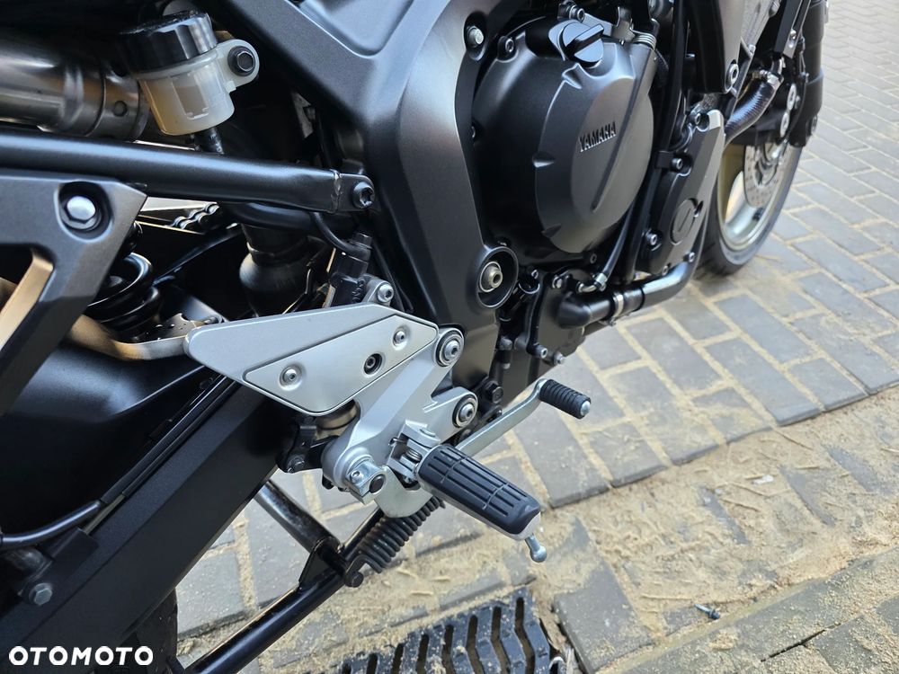 Yamaha FZ6 - 19