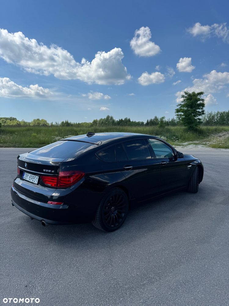 BMW 5GT - 5
