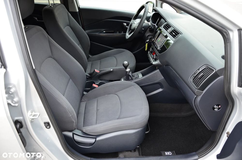 Kia Rio 1.2 Dream-Team Edition - 36