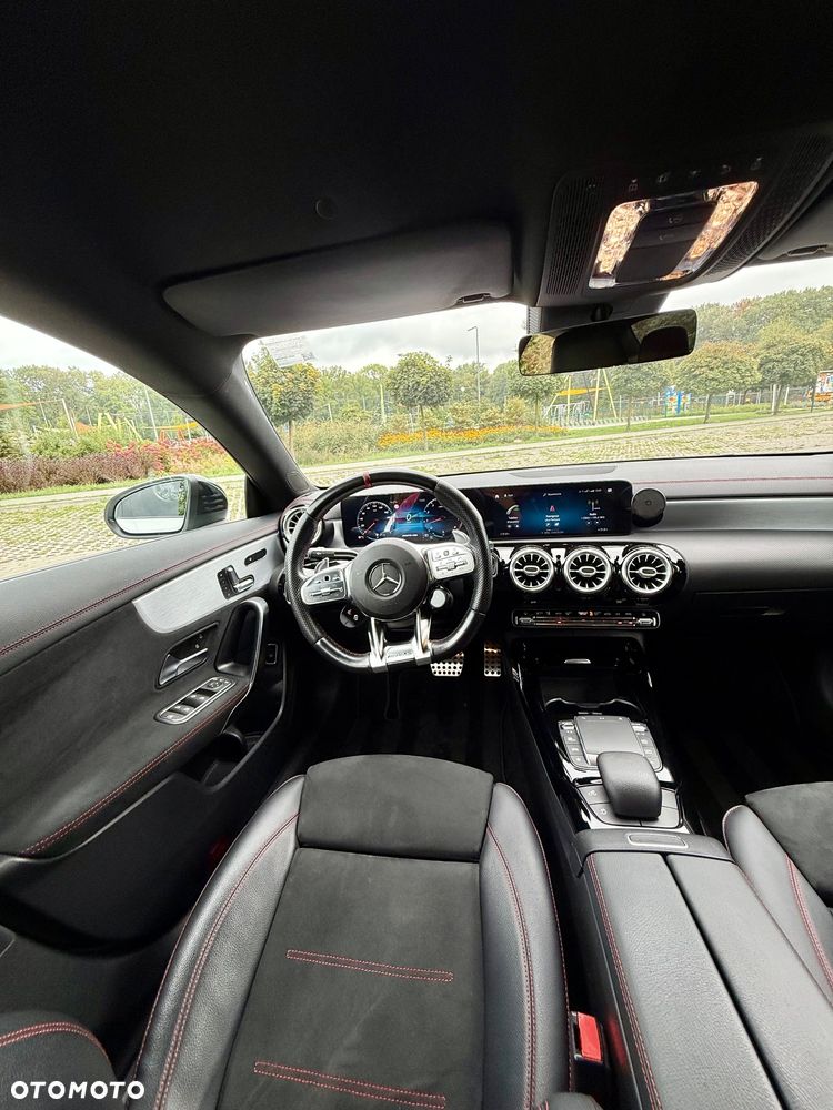 Mercedes-Benz CLA - 11