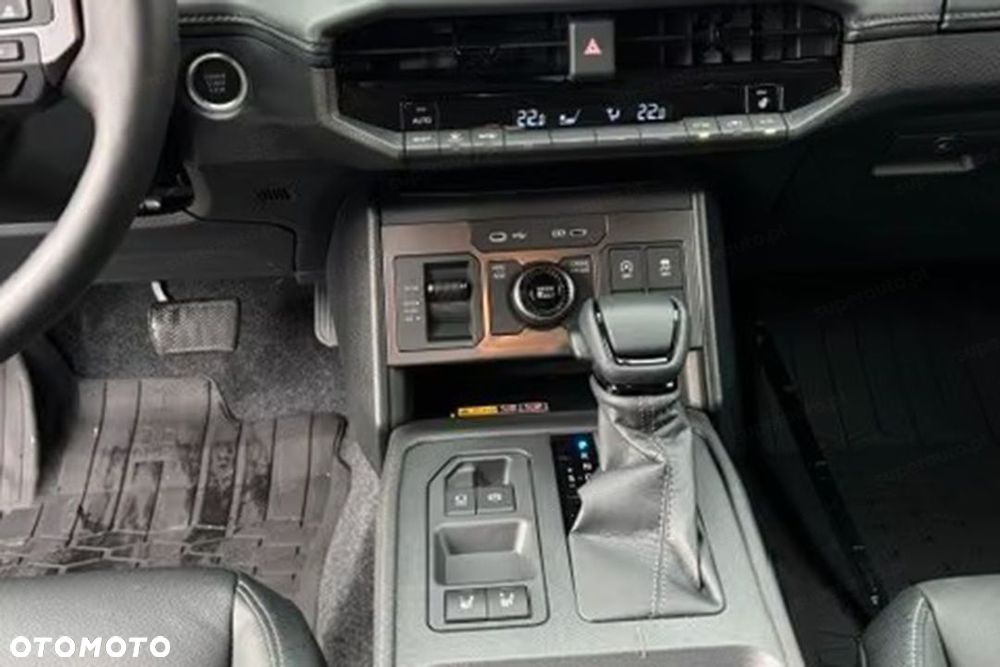 Toyota Hilux - 13