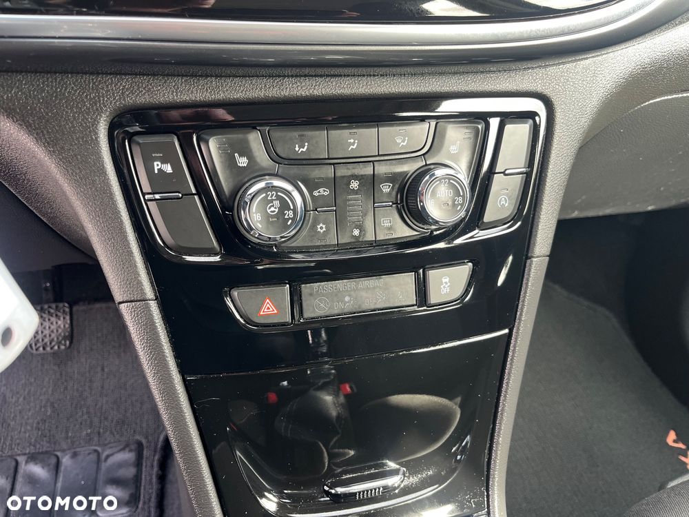 Opel Mokka X 1.4 T Design Line S&S - 15