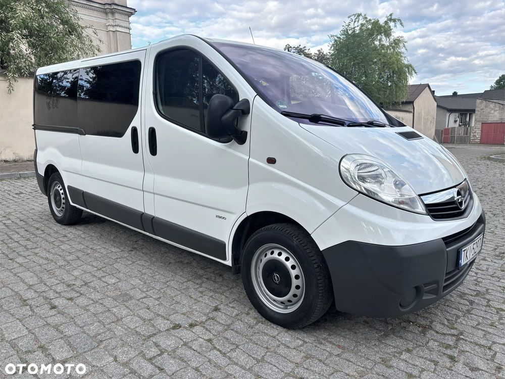 Opel Vivaro L2H1 - 12