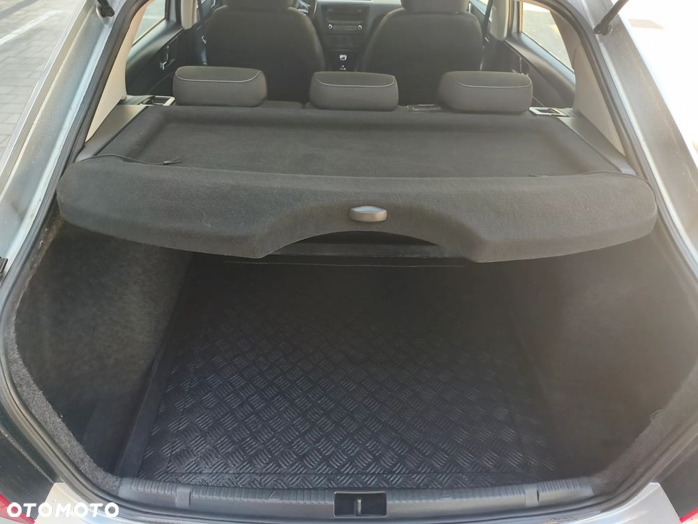 Skoda RAPID - 9