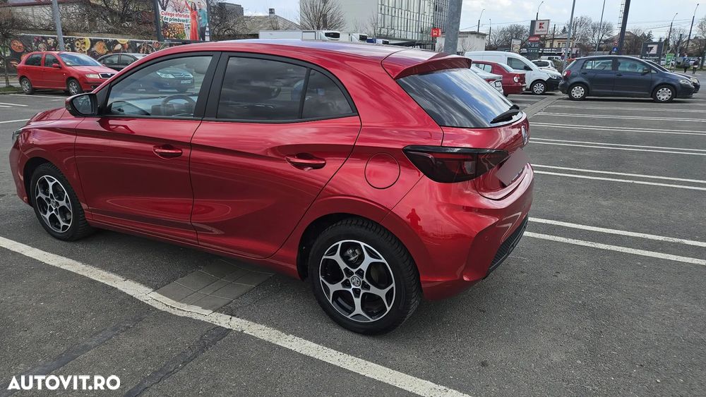 MG MG3 1.5 T GDI HEV Exclusive - 10