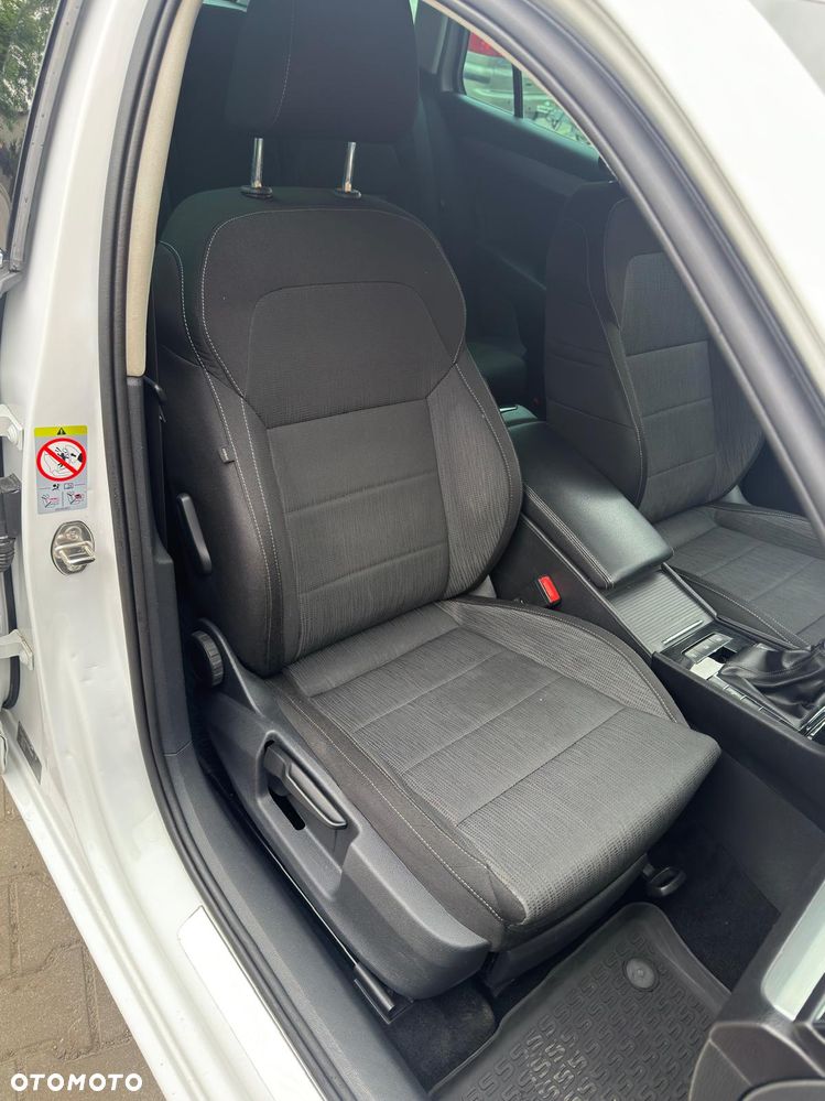 Skoda Superb 1.6 TDI GreenLine - 12