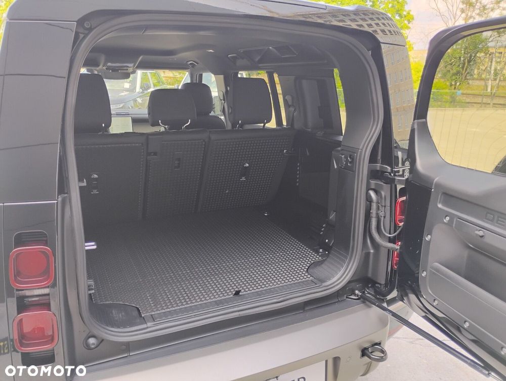 Land Rover Defender - 19