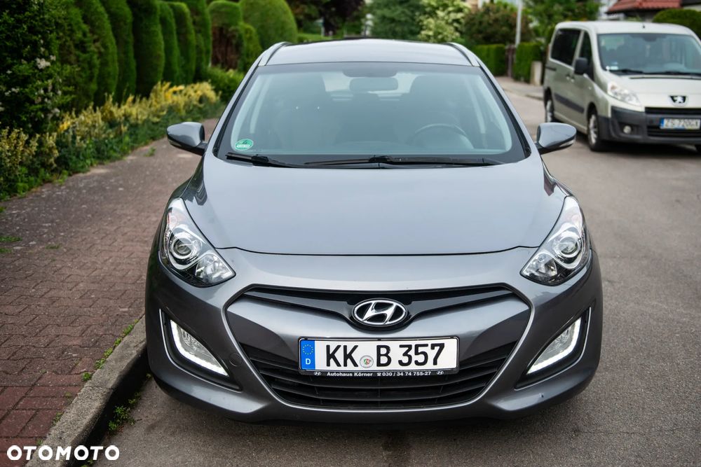 Hyundai i30 1.6 GDI Premium - 9