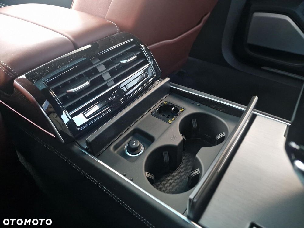 Audi A8 - 26