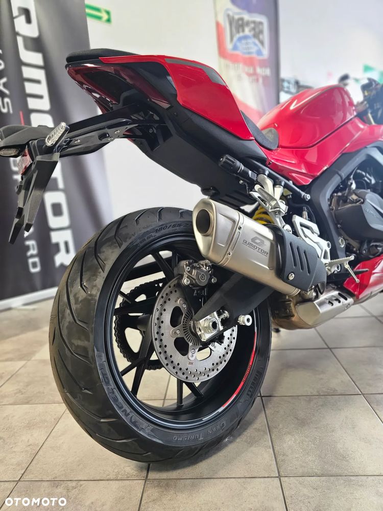 QJMOTOR SRK 800RR - 3