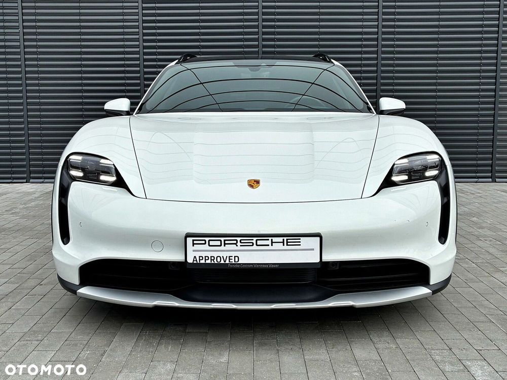 Porsche Taycan - 8