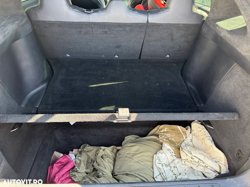 Tesla Model X Long Range - 28