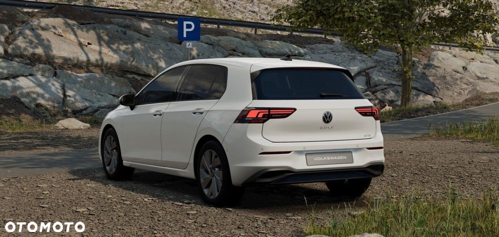 Volkswagen Golf 1.5 eTSI mHEV Life Plus DSG - 2