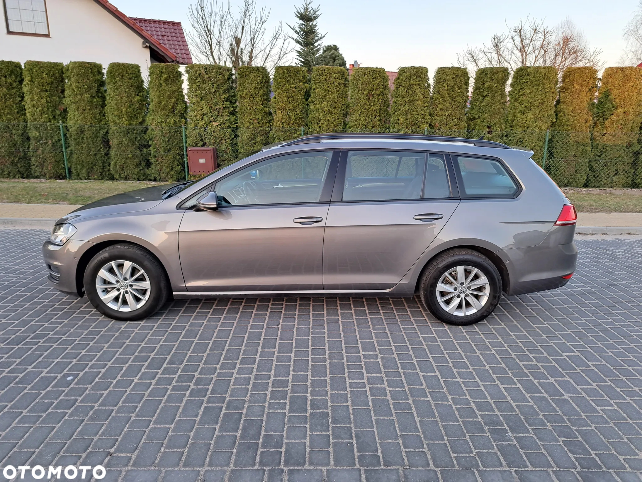 Volkswagen Golf VII 1.6 TDI BMT Trendline - 12