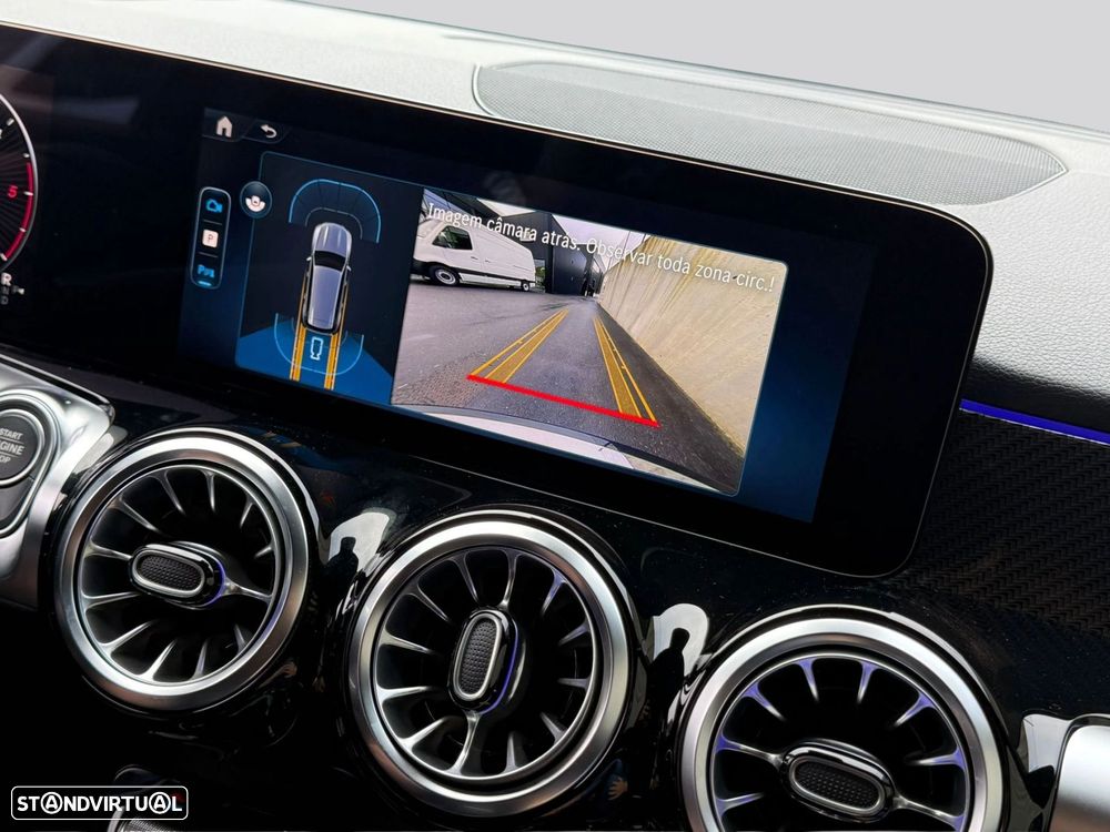 Mercedes-Benz GLB 200 - 12