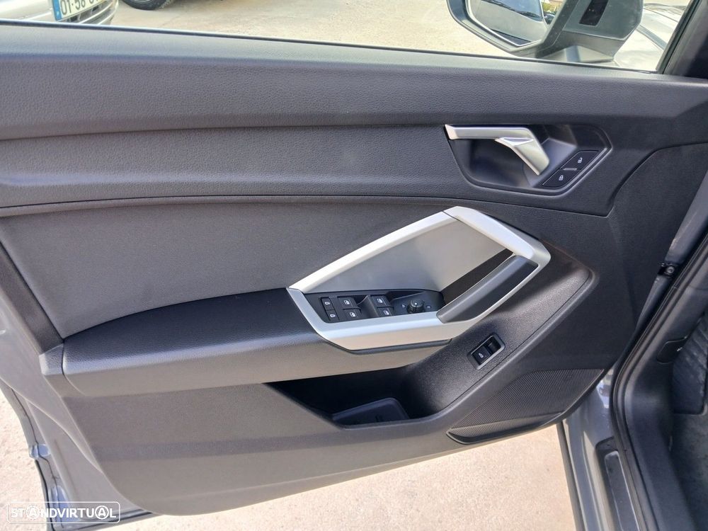 Audi Q3 35 TDI S tronic - 17