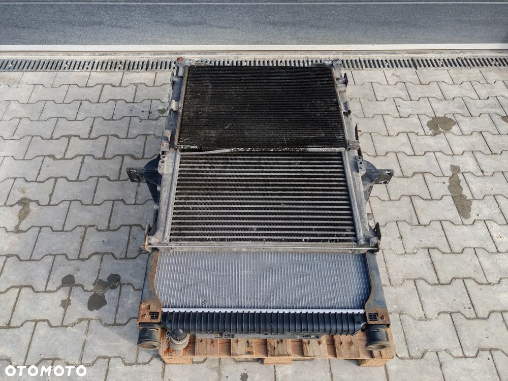 KOMPLET CHŁODNIC INTERCOOLER CHŁODNICA WODY KLIMATYZACJI RENAULT MAGNUM DXI - 1
