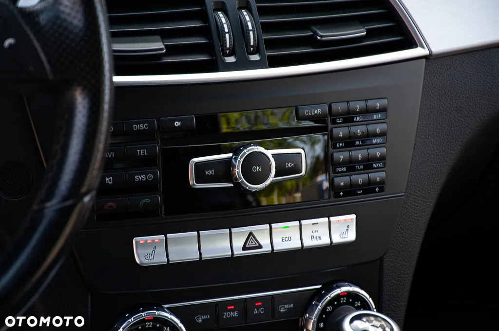 Mercedes-Benz Klasa C 180 T BlueEFFICIENCY Avantgarde - 30