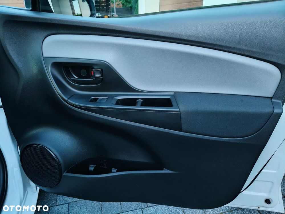 Toyota Yaris 1.5 Active - 15