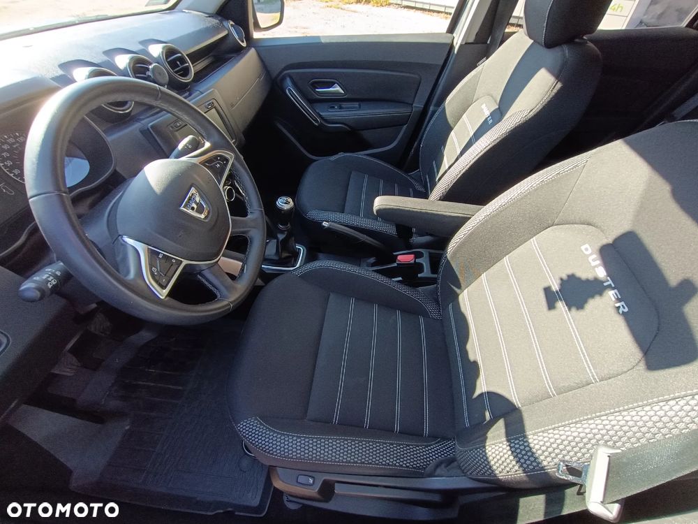 Dacia Duster 1.6 SCe Prestige - 13