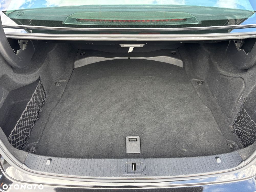 Mercedes-Benz Klasa E 220 CDI 7G-TRONIC Avantgarde - 19