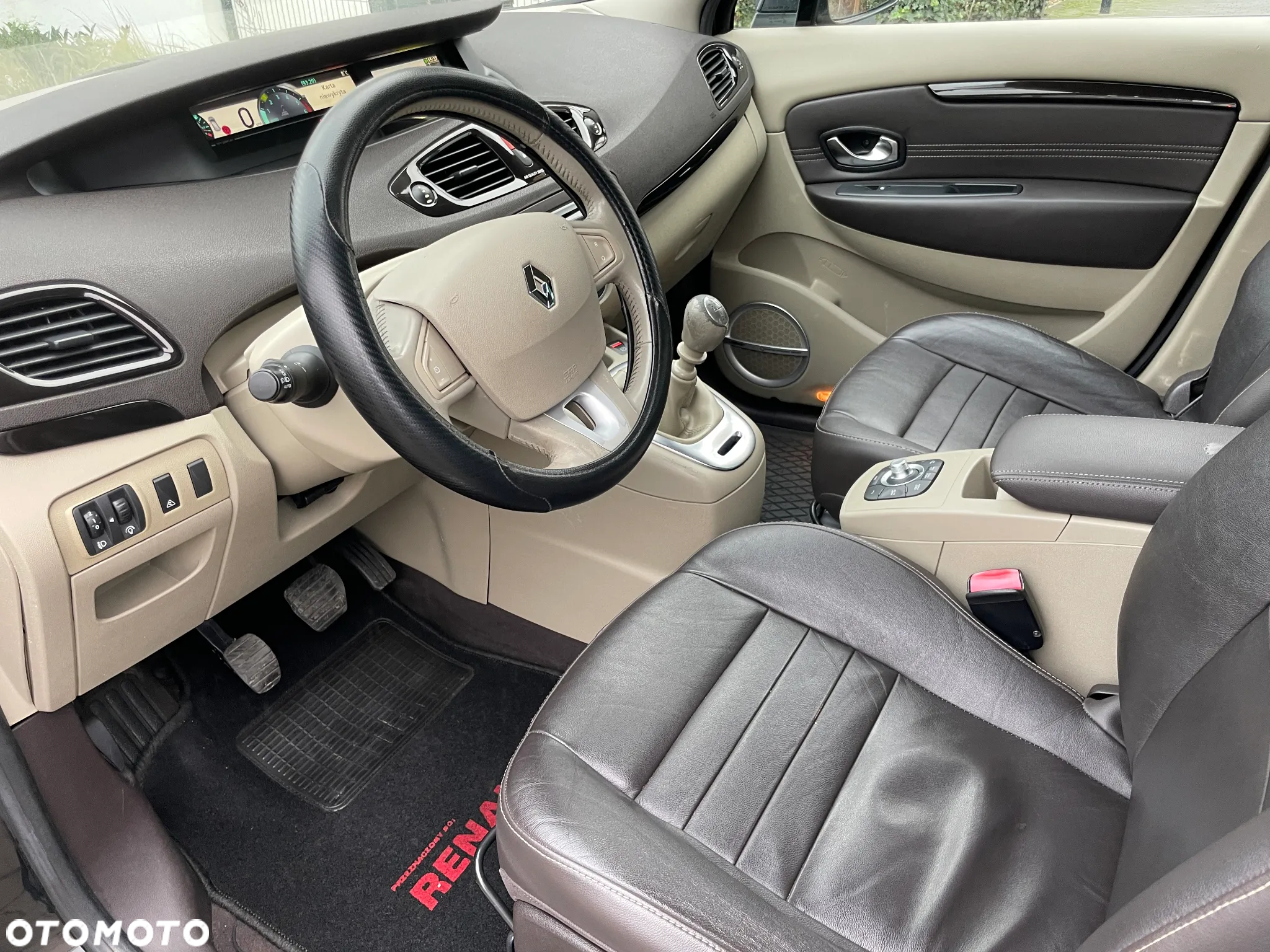 Renault Grand Scenic Gr 1.9 dCi Bose Edition - 20