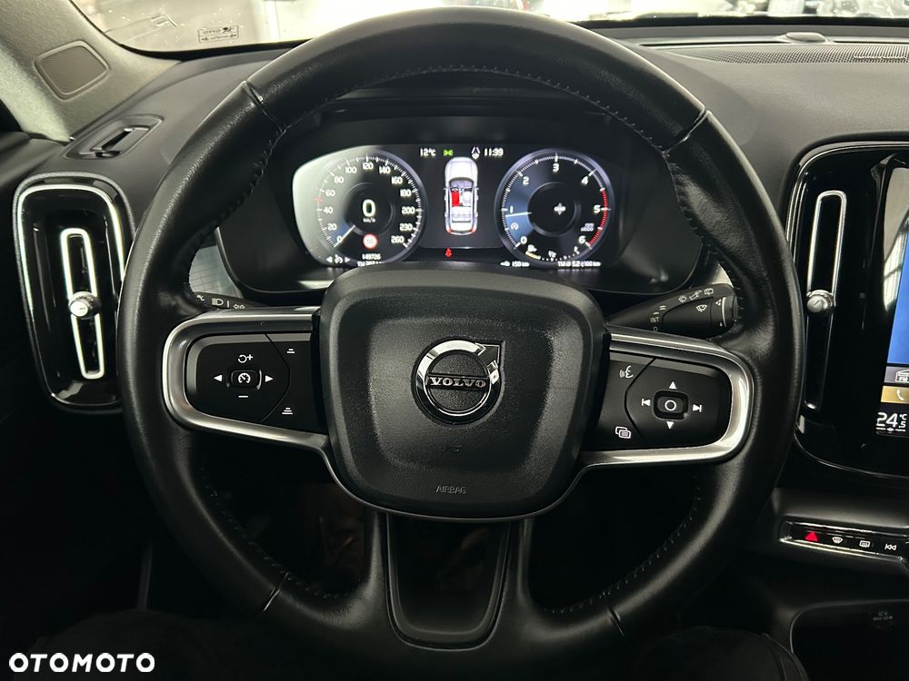 Volvo XC 40 D3 AWD RDesign - 30