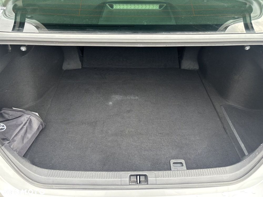 Toyota Camry 2.5 Hybrid Comfort CVT - 16