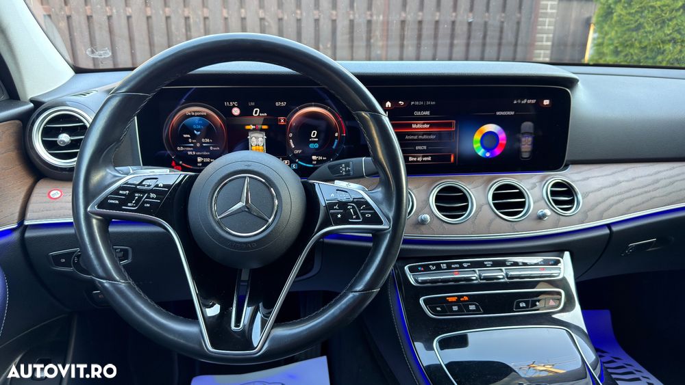 Mercedes-Benz E 300 de 4Matic 9G-TRONIC - 12