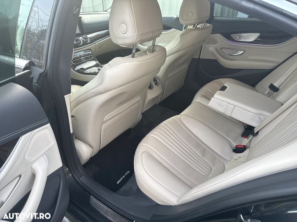 Mercedes-Benz CLS - 22