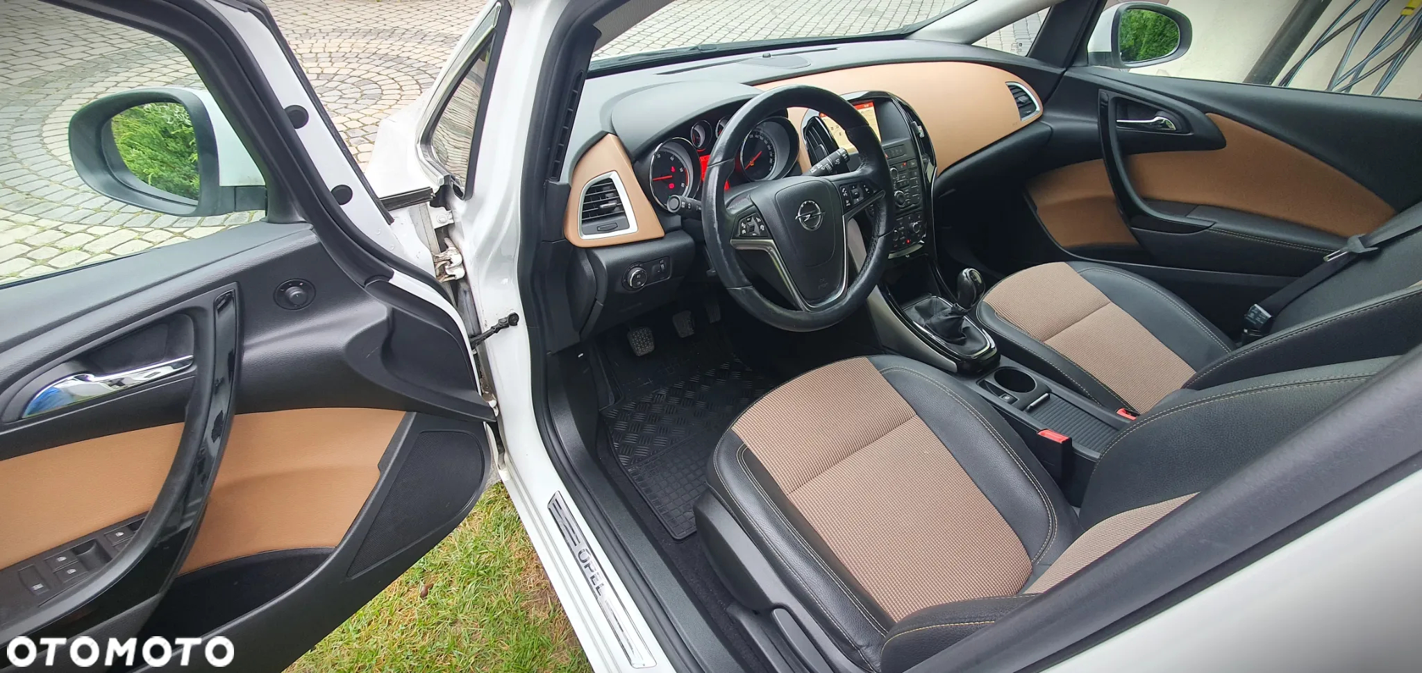 Opel Astra 2.0 CDTI Exklusiv - 3