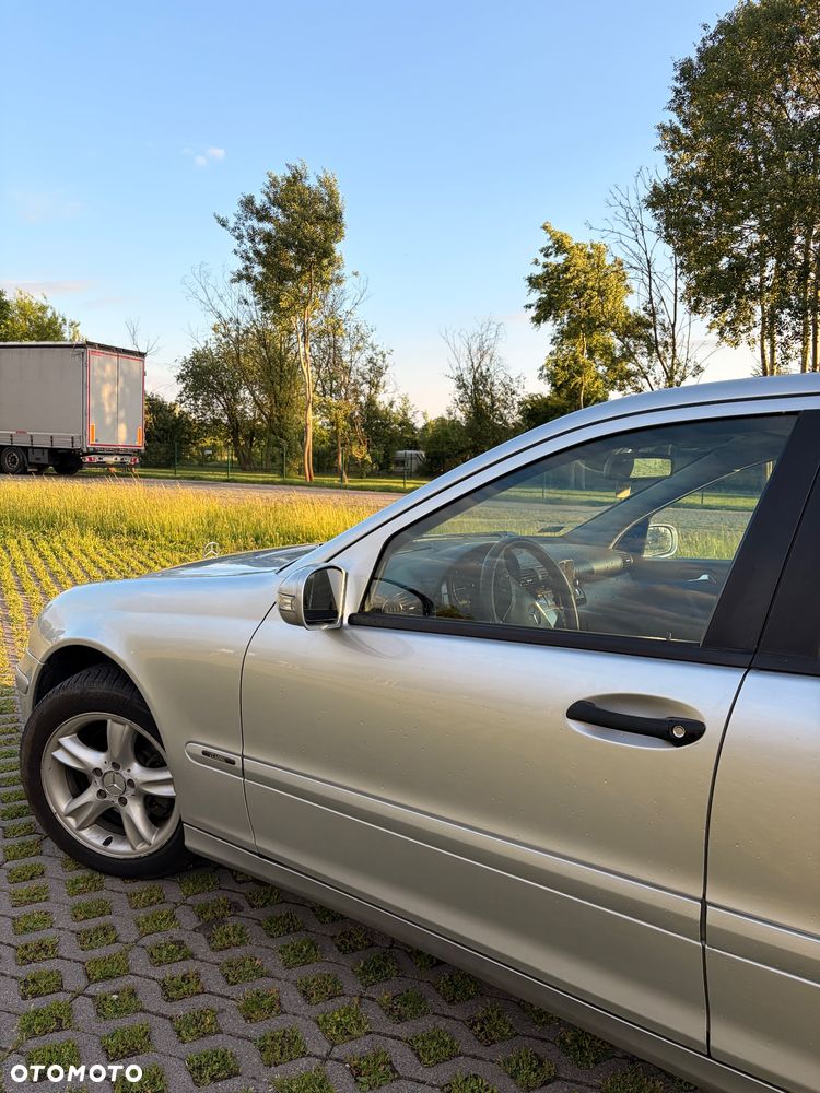 Mercedes-Benz Klasa C 200 CDI Classic - 9