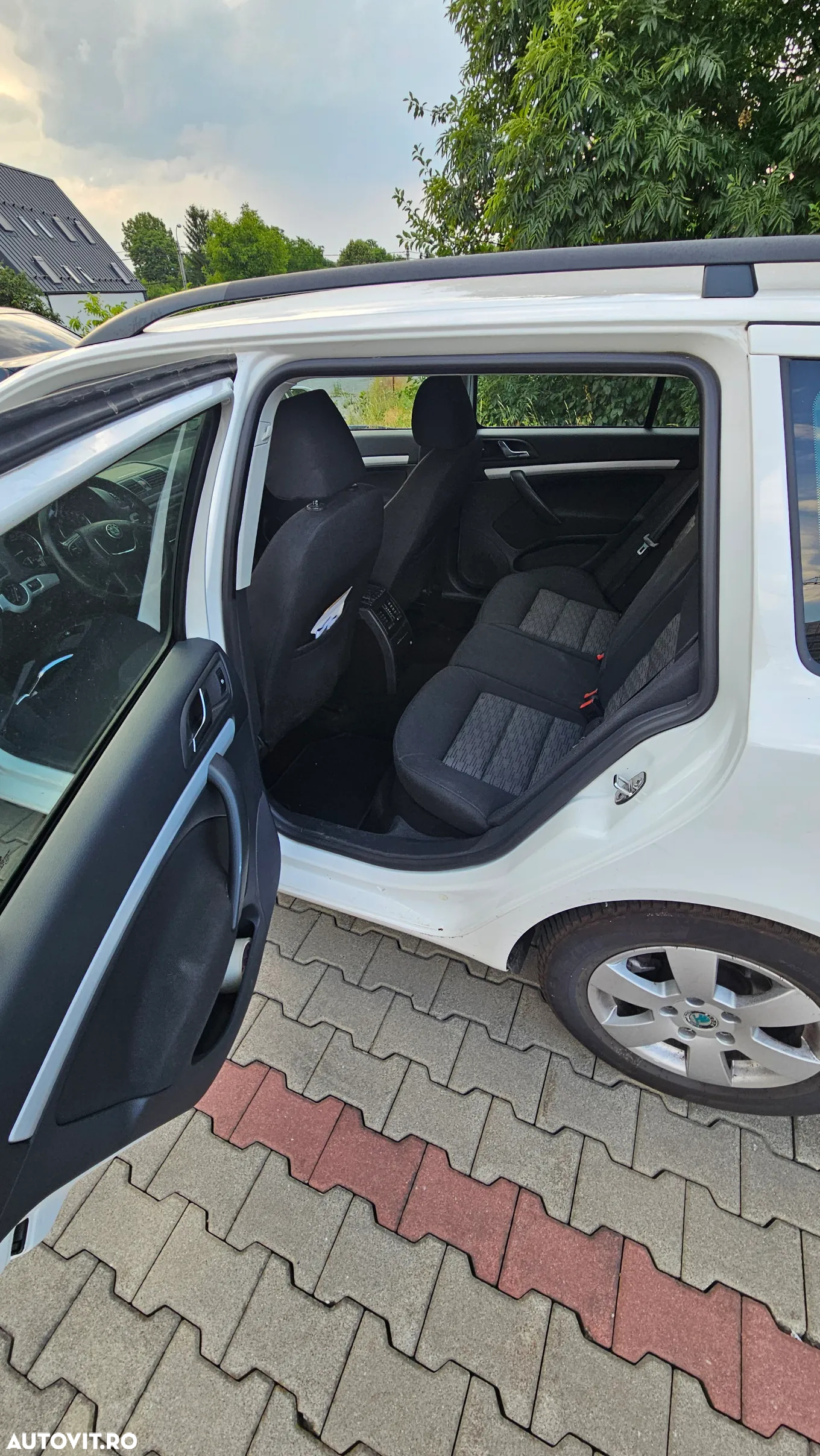 Skoda Octavia 1.6 TDI Classic DSG - 4