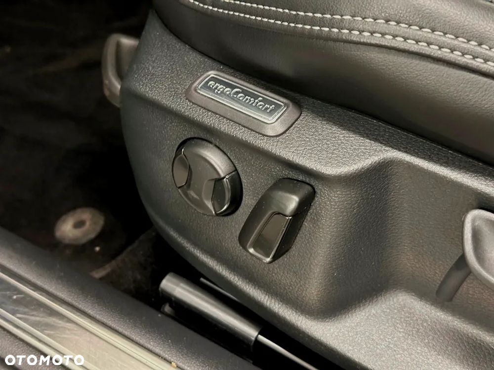 Volkswagen Passat Variant - 16