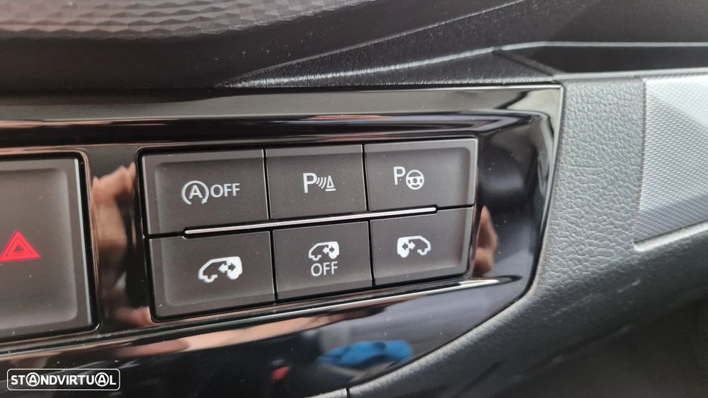 VW Multivan 2.0 TDI Highline DSG - 20