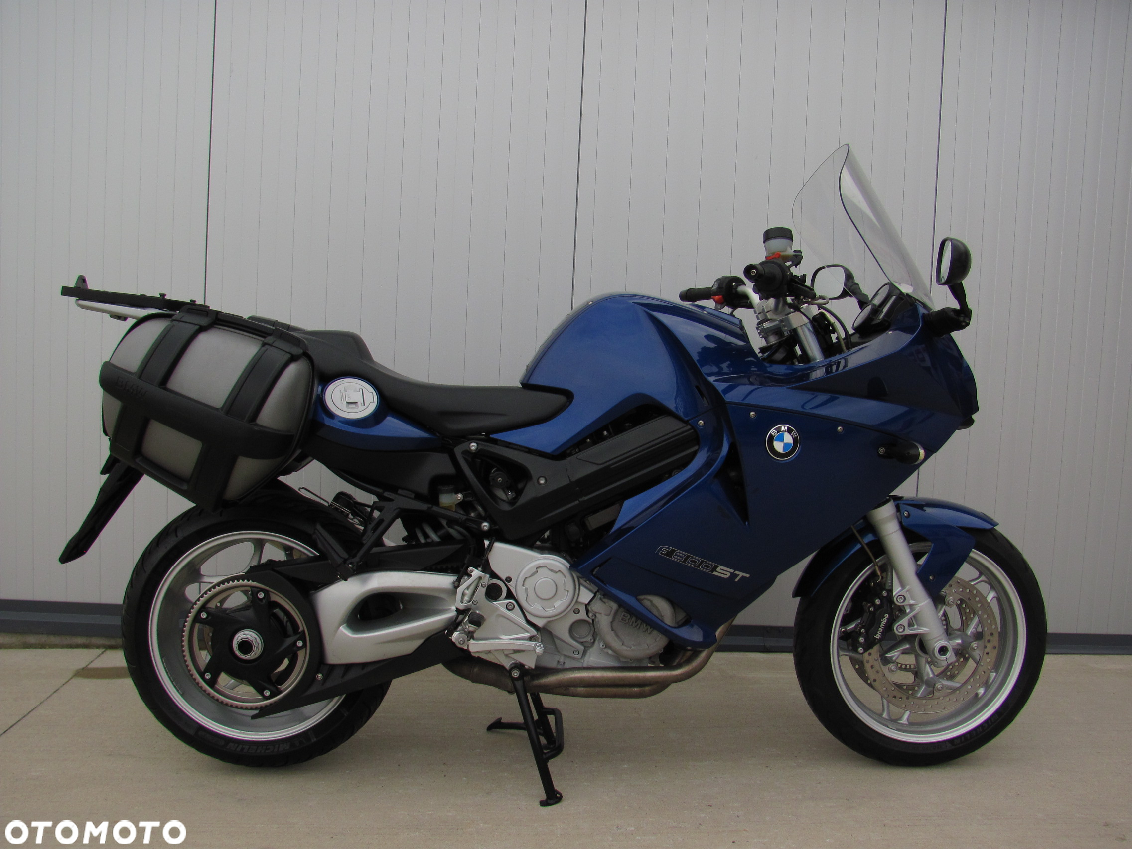 BMW F - 2